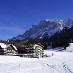 Spielmann 4*